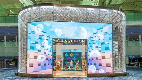 louis vuitton airport singapore|lv changi airport.